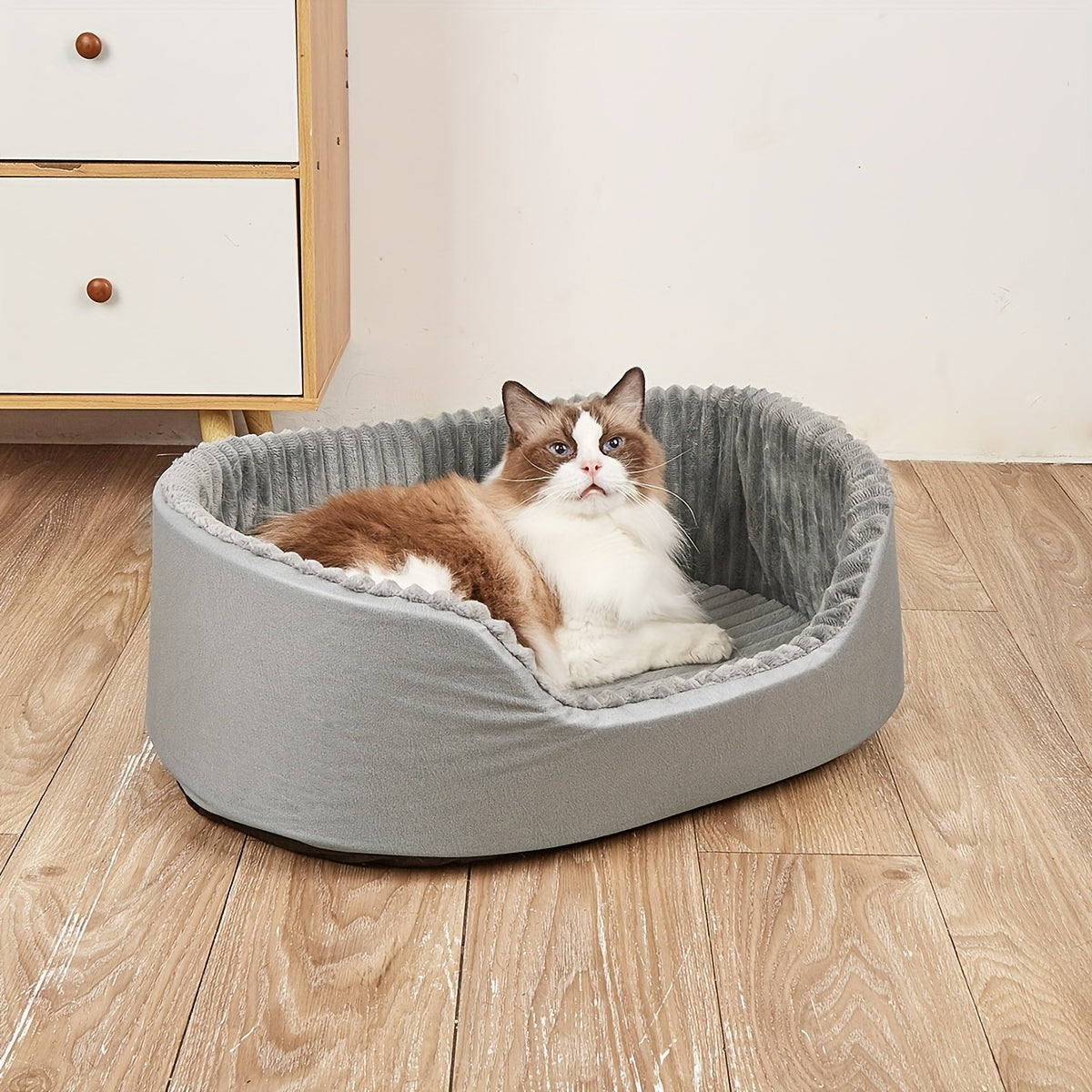 Spacious And Cozy Oval Pet Bed For Dogs With Memory Foam Filling All Seasons